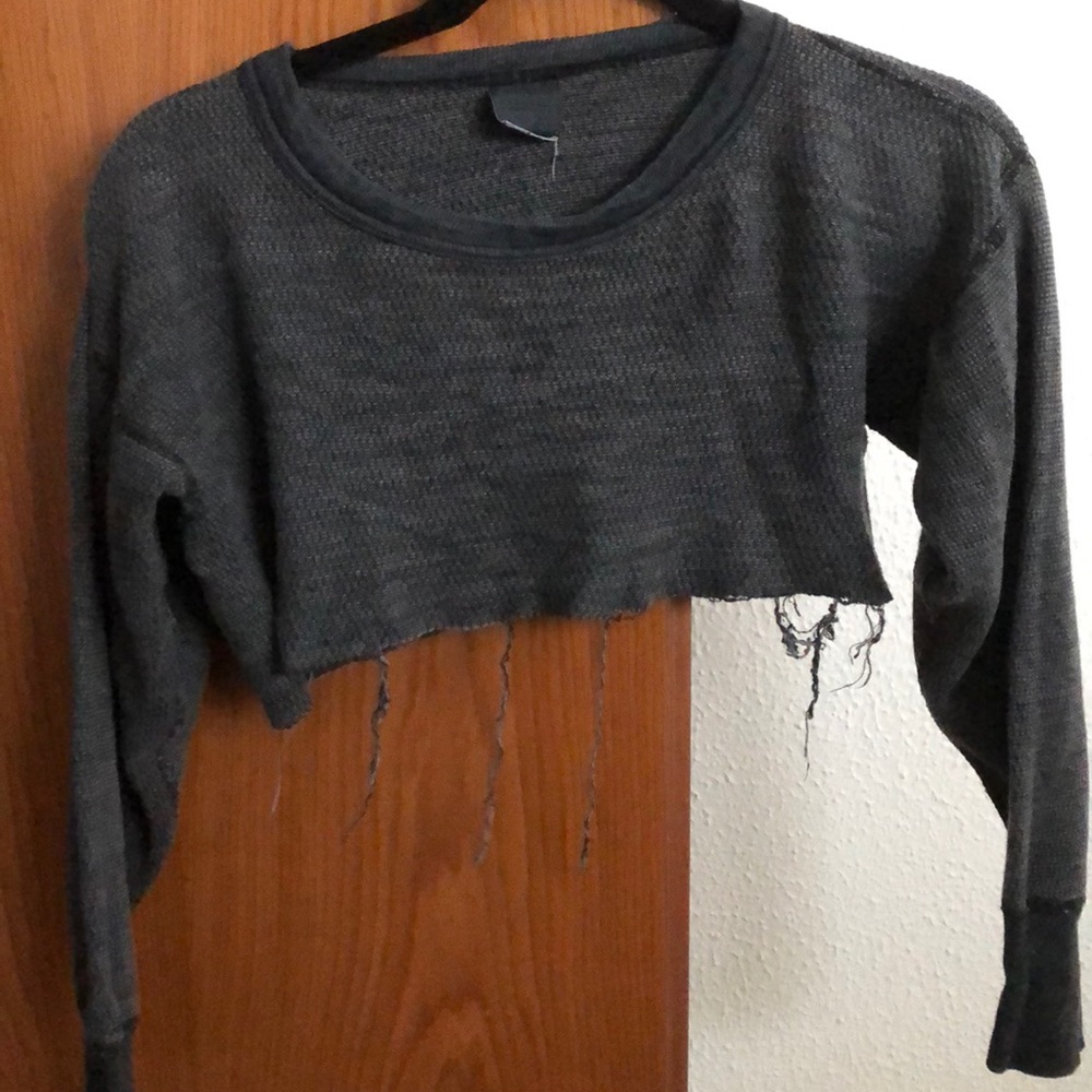 Long sleeve cut off